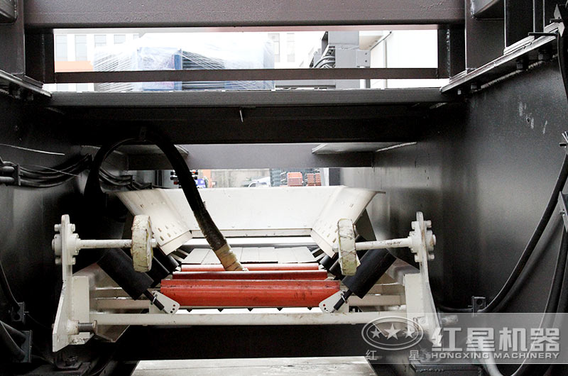 移動式小型石子破碎機內部展示