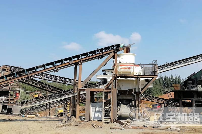 山東臨沂時產150噸制砂生產現場